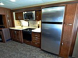 2015 Thor Motor Coach Challenger Photo #5