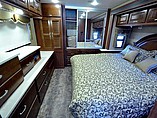 2015 Thor Motor Coach Challenger Photo #10