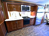 2015 Thor Motor Coach Challenger Photo #17