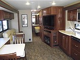 2015 Thor Motor Coach Challenger Photo #2