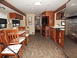 2015 Thor Motor Coach Challenger Photo #17