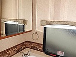 2015 Thor Motor Coach Challenger Photo #29