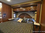 2015 Thor Motor Coach Challenger Photo #19