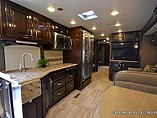 2016 Thor Motor Coach Challenger Photo #4