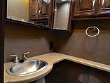 2016 Thor Motor Coach Challenger Photo #11