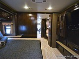 2016 Thor Motor Coach Challenger Photo #17