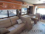 2016 Thor Motor Coach Challenger Photo #12