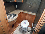 2016 Thor Motor Coach Challenger Photo #19