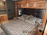 2016 Thor Motor Coach Challenger Photo #21