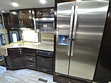 2016 Thor Motor Coach Challenger Photo #4