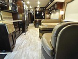 2016 Thor Motor Coach Challenger Photo #6