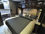 2016 Thor Motor Coach Challenger Photo #17