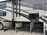 2016 Thor Motor Coach Challenger Photo #24