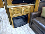 2016 Thor Motor Coach Challenger Photo #24