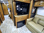 2016 Thor Motor Coach Challenger Photo #25