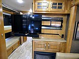 2016 Thor Motor Coach Challenger Photo #28