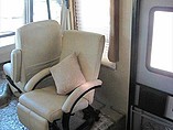 2012 Thor Motor Coach Challenger Photo #19