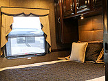 2016 Thor Motor Coach Challenger Photo #15