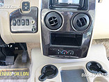 2015 Thor Motor Coach Challenger Photo #15