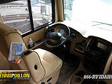 2015 Thor Motor Coach Challenger Photo #19