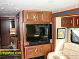 2015 Thor Motor Coach Challenger Photo #31