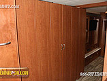 2015 Thor Motor Coach Challenger Photo #36