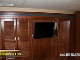 2015 Thor Motor Coach Challenger Photo #44