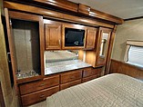 2012 Thor Motor Coach Challenger Photo #13
