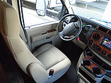 2015 Thor Motor Coach Chateau Photo #8