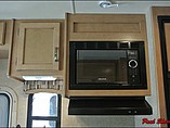 2015 Thor Motor Coach Chateau Photo #22