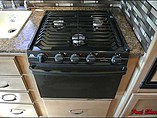 2015 Thor Motor Coach Chateau Photo #25