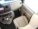 2015 Thor Motor Coach Chateau Photo #8