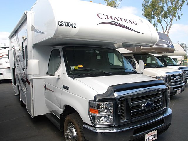 2012 Thor Motor Coach Chateau Photo