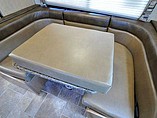 2015 Thor Motor Coach Chateau Photo #12