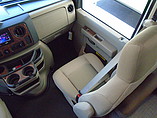 2015 Thor Motor Coach Chateau Photo #15