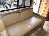 2016 Thor Motor Coach Chateau Photo #5