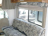 2001 Thor Motor Coach Chateau Photo #10