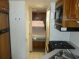 2001 Thor Motor Coach Chateau Photo #13