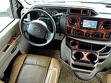 2016 Thor Motor Coach Chateau Photo #13