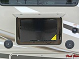 2016 Thor Motor Coach Chateau Photo #9