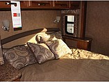 2015 Thor Motor Coach Chateau Photo #18