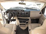 2014 Thor Motor Coach Chateau Photo #11