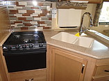 2015 Thor Motor Coach Chateau Photo #15