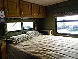 2015 Thor Motor Coach Chateau Photo #9