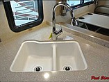 2015 Thor Motor Coach Chateau Photo #15