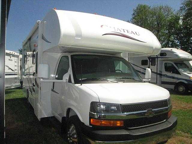 13 Thor Motor Coach Chateau