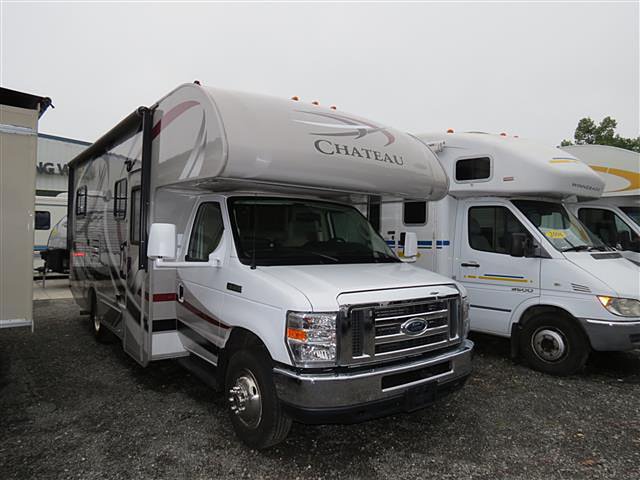 2013 Thor Motor Coach Chateau Photo