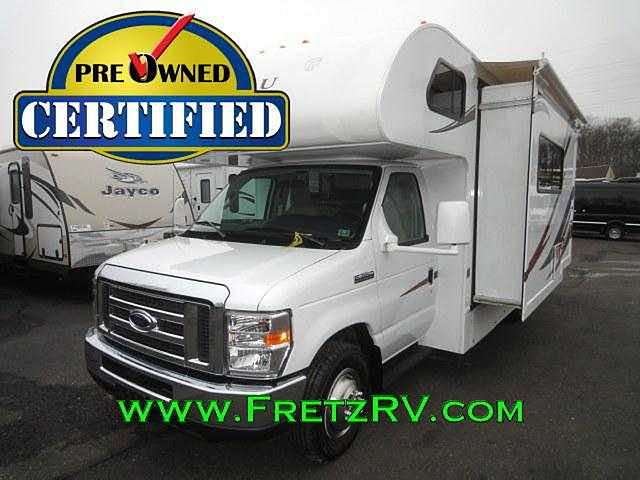 2013 Thor Motor Coach Chateau Photo