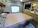 2016 Thor Motor Coach Chateau Photo #12