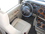 2015 Thor Motor Coach Chateau Photo #9